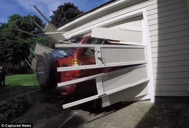 Car crashed into garage